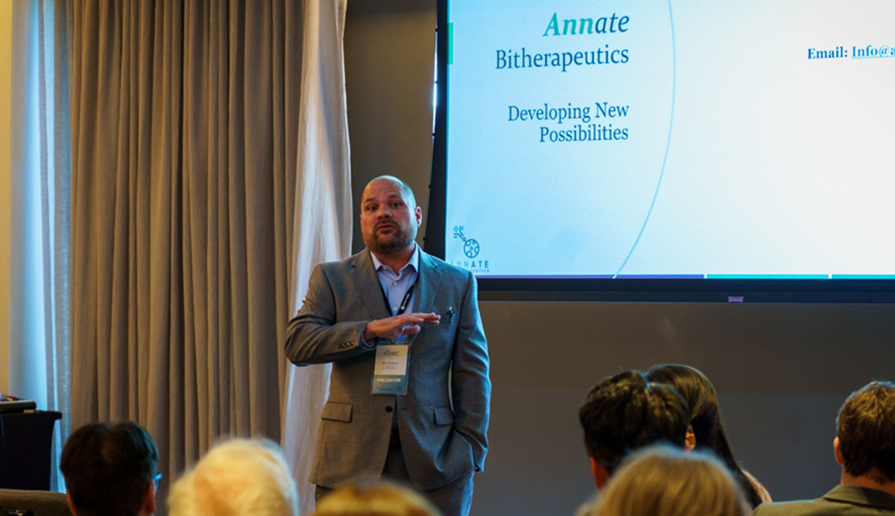 Annate Bitherapeutics presenting at the inaugural Southeastern Venture Showcase (photo: Brandon Ward).
